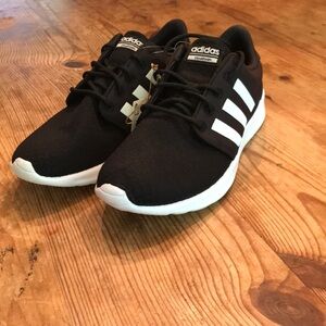 NWT Adidas QT Racer